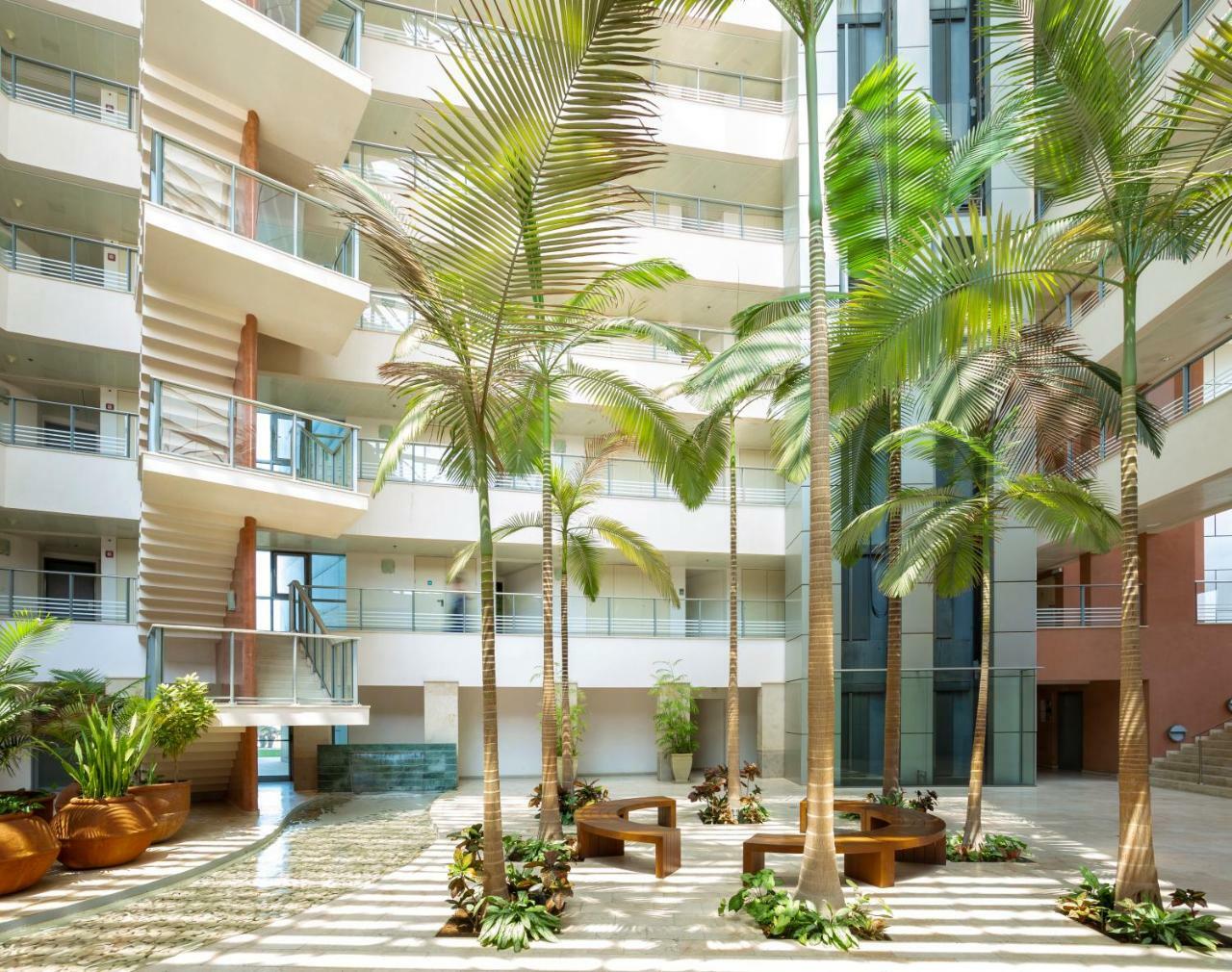 Aparthotel Okeanos On The Beach Herzelia Interno foto